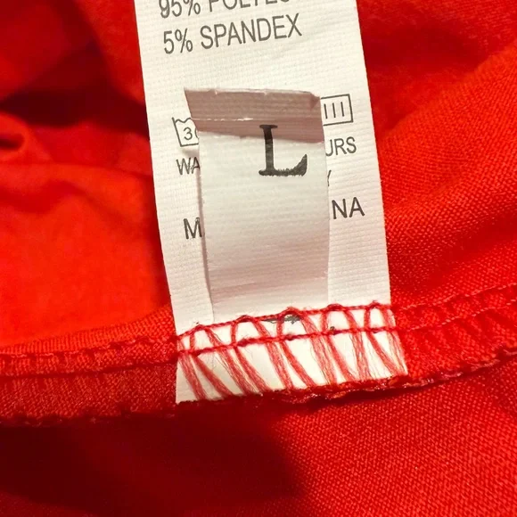 Red Halter Apron - Picture 2 of 9